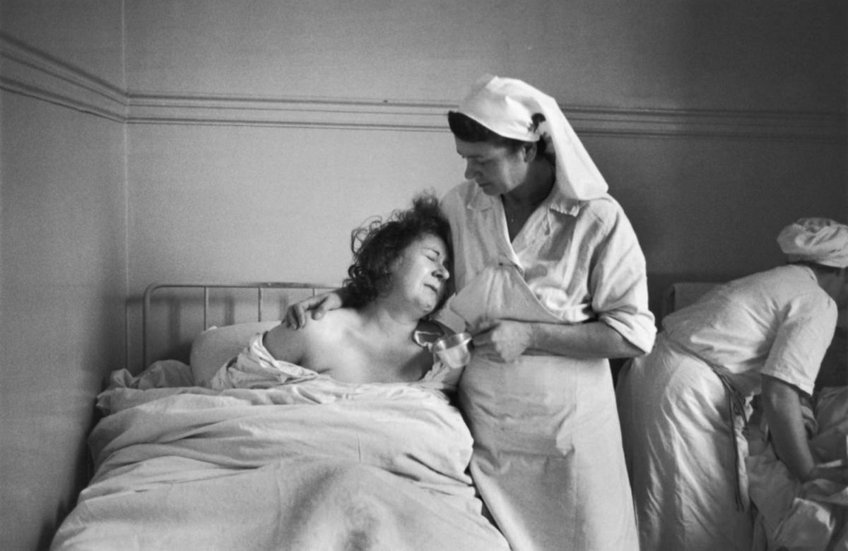 Nurses threesome patient