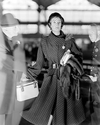 Impressioni Fotografiche: Wenda Parkinson Wife, 1951: Norman Parkinson