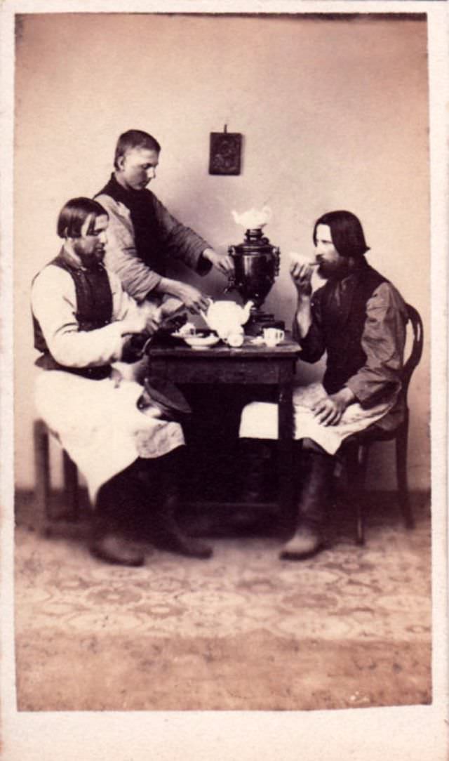 House-porters drinking tea