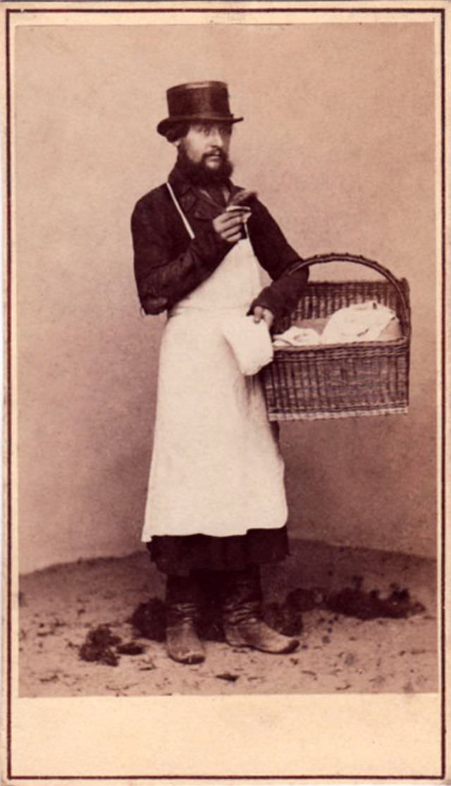 Seller of Moscow bread