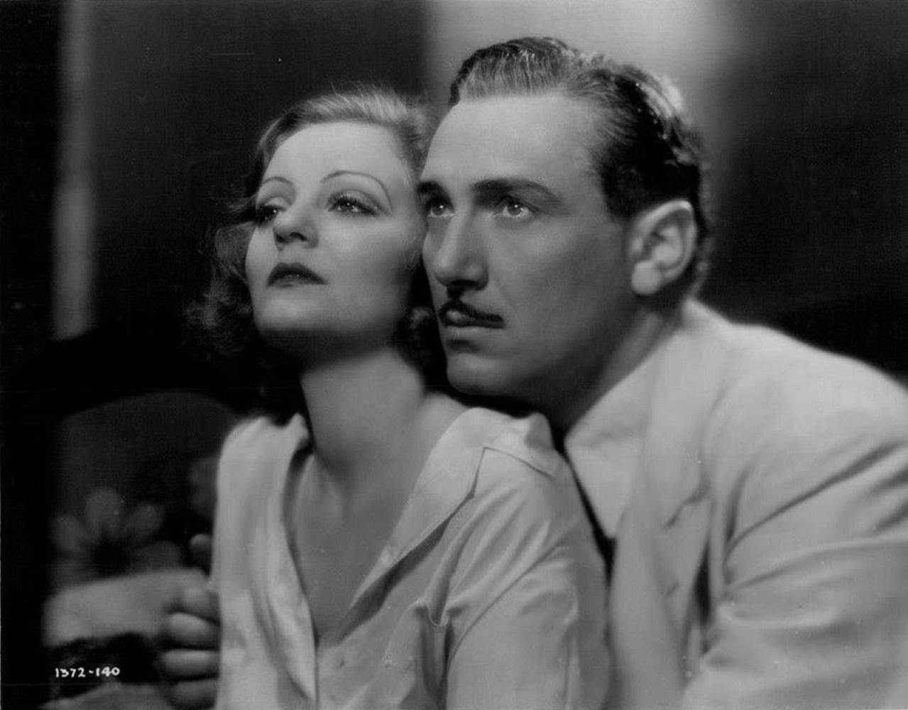 Tallulah Bankhead and Paul Lukas in Thunder below, 1932