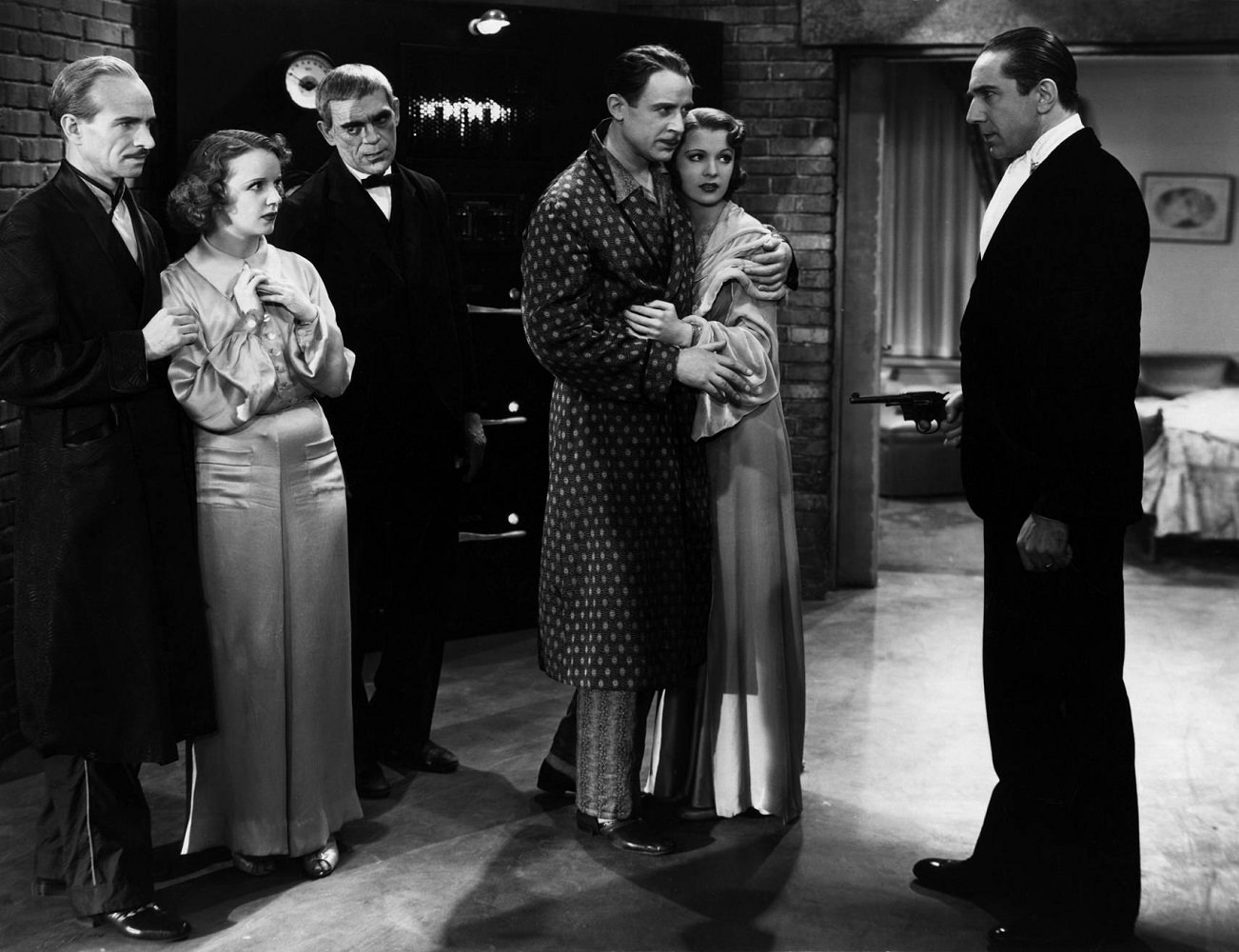 Ian Wolfe, Inez Courtney, Boris Karloff, Lester Matthews, Irene Ware and Béla Lugosi in The Raven, 1935