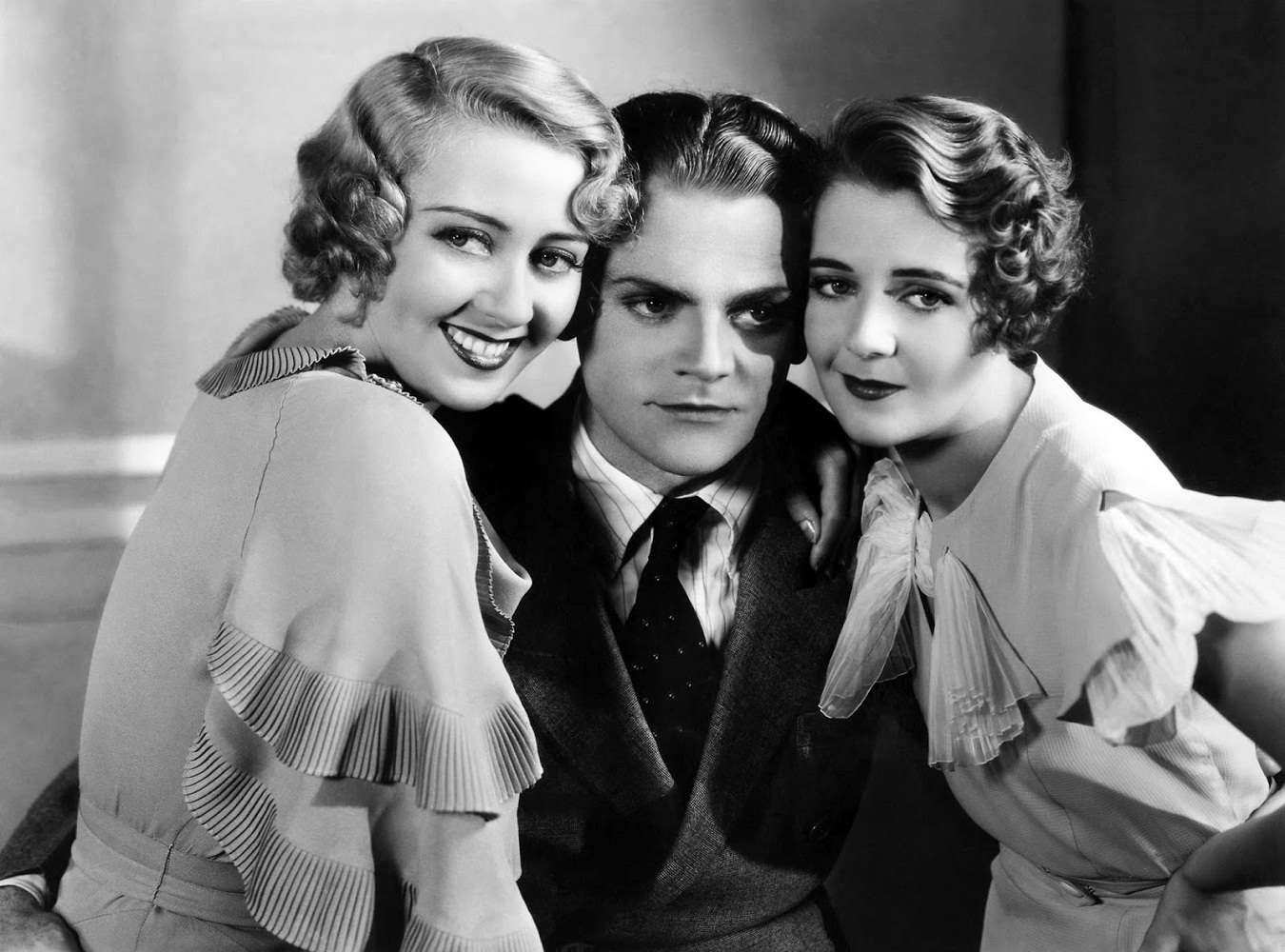 Joan Blondell, James Cagney and Ruby Keeler in Footlight parade, 1933