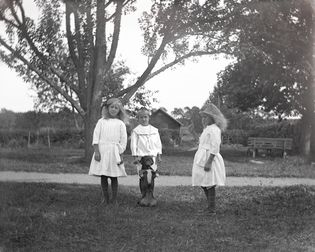 Children in Frinnaryd.