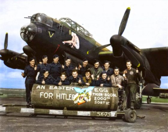 F/L J. F. Thomas And The Crew Of Avro Lancaster Bomber 'B' MkI ...