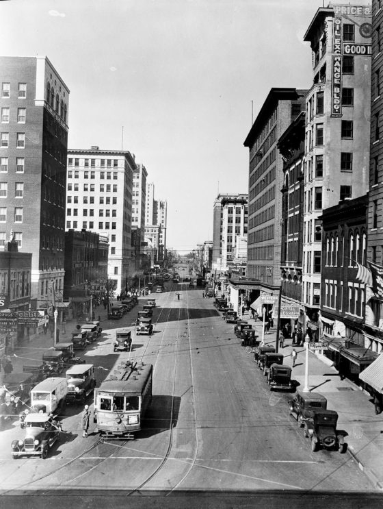 Fascinating Historical Photos Of Oklahoma City From 20th Century