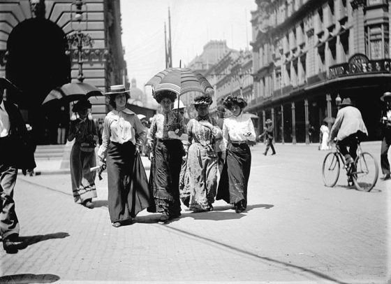 Old Sydney: Historical Photos Show Street Scenes And Everyday Life From ...