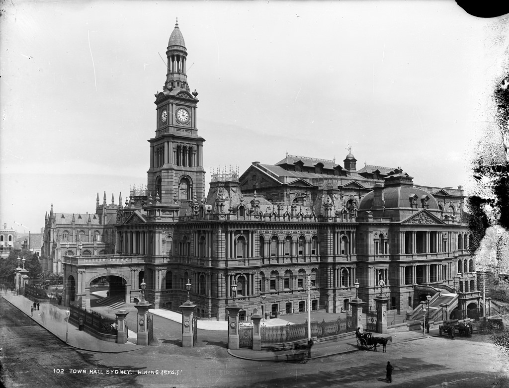 Town Hall, Sydney, 1901 – Bygonely