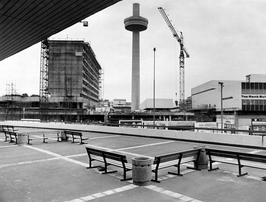 Liverpool Lime Street railway station, 1970s.