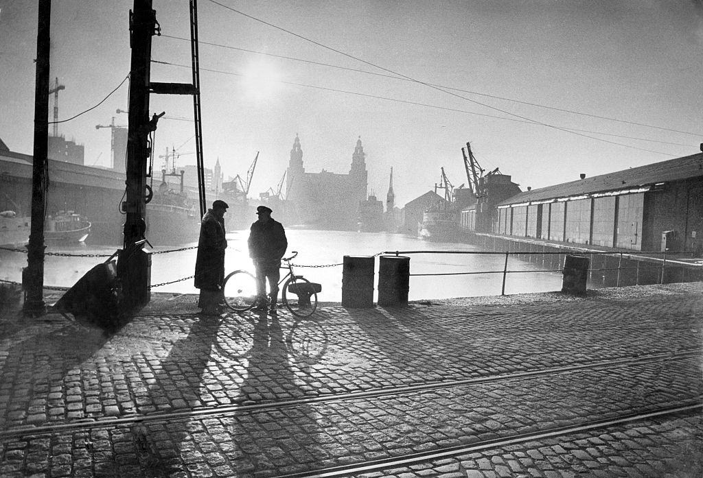 A cold January morning at Princes Dock, Liverpool, January 1972.