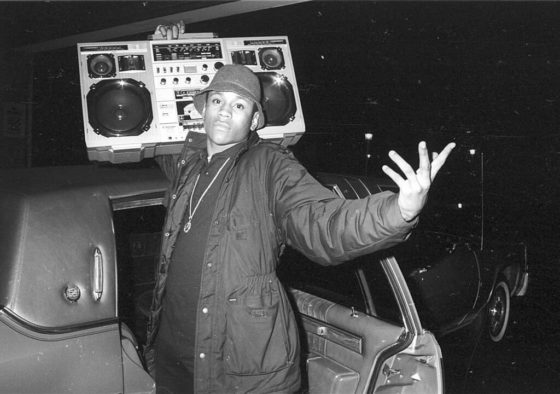 80s Boomboxes: Nostalgic Vintage Photos Show The Heyday Of Boombox From ...