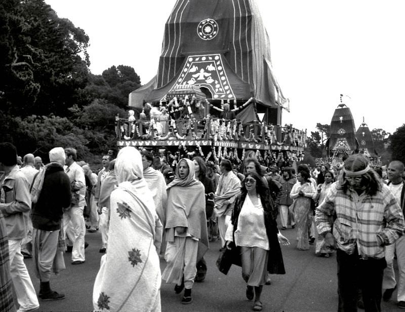 Annual Hare Krishna gathering, Golden Gate Park, San Francisco, 1977