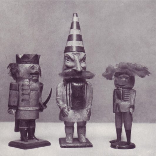 15 Unsettling Antique Dolls From the Past