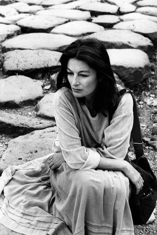 Anouk Aimée: Life Story and Fabulous Photos of the Stunning French ...