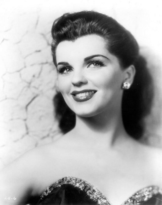 lisa gaye biography