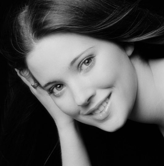Lynne Frederick: Life Story and Glamorous Photos of the Most Beautiful ...