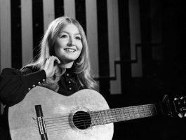 Mary Hopkin: Story and Beautiful Photos of Welsh Singer who sang ‘Those ...