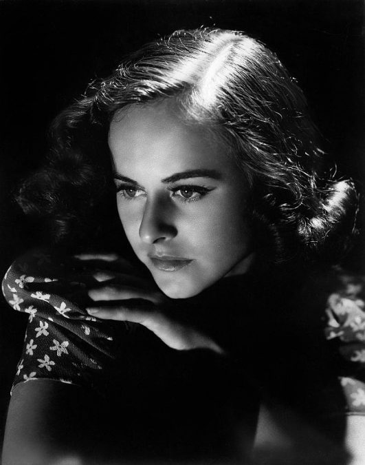 Paulette Goddard: Life Story and Gorgeous Photos of Charlie Chaplin's ...