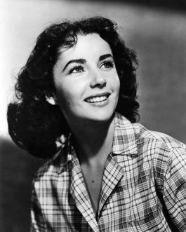 Gorgeous Photos of 16-year-old Elizabeth Taylor during the filming of ...