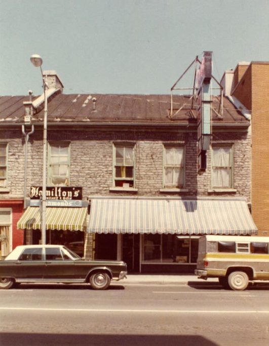 Fascinating Vintage Photos of Downtown Belleville, Ontario in 1975