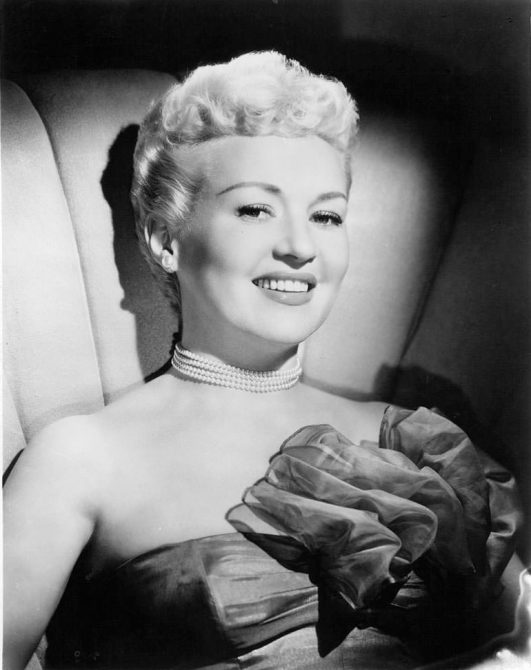 Betty Grable Life Story And Gorgeous Photos Of The Girl With Million Dollar Legs And The 1940s