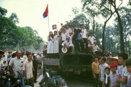 The Fall Of Saigon: Chaotic Evacuation And The End Of Vietnam War ...