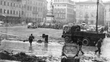 Italy in the 1960s: Fascinating Vintage Photos of Street Scenes and Everyday Life