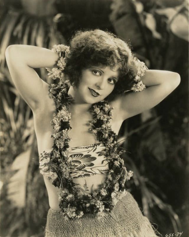 Beautiful Photos of Clara Bow from the Movie 'Hula (1927)'