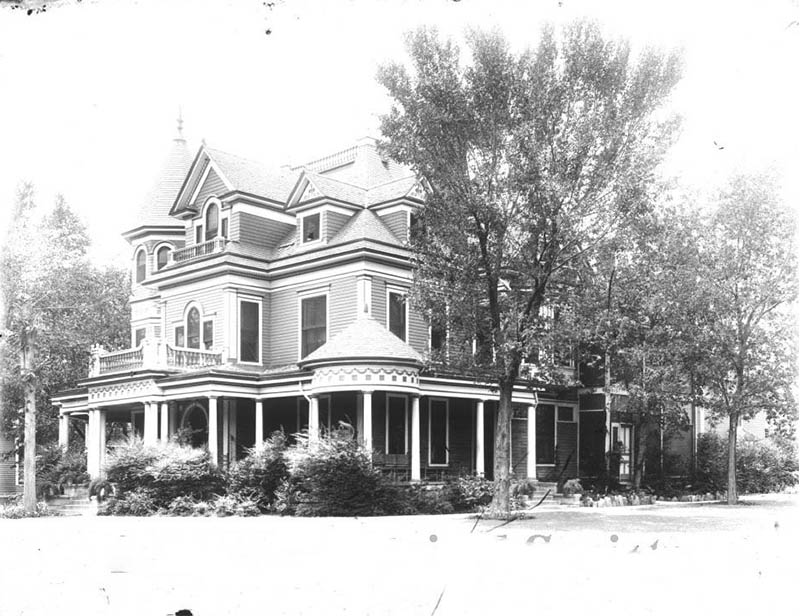M. B. Terrill home, 1910