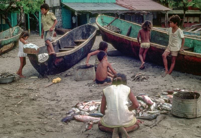 Poneloya, Nicaragua, 1975