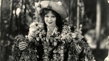 Clara Bow Hula 1927