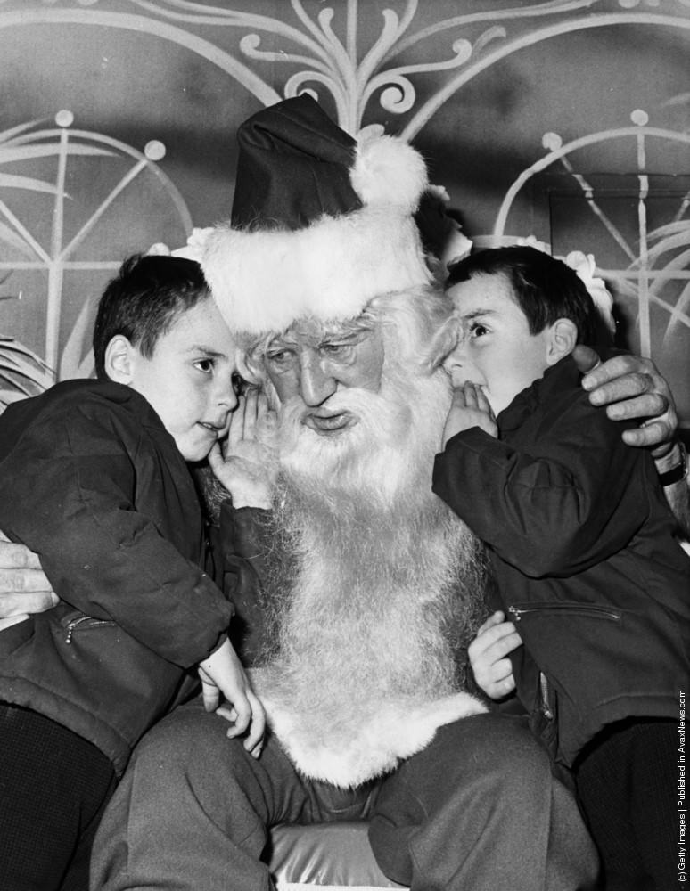 Stunning Vintage Photos of Santa Claus from the Past