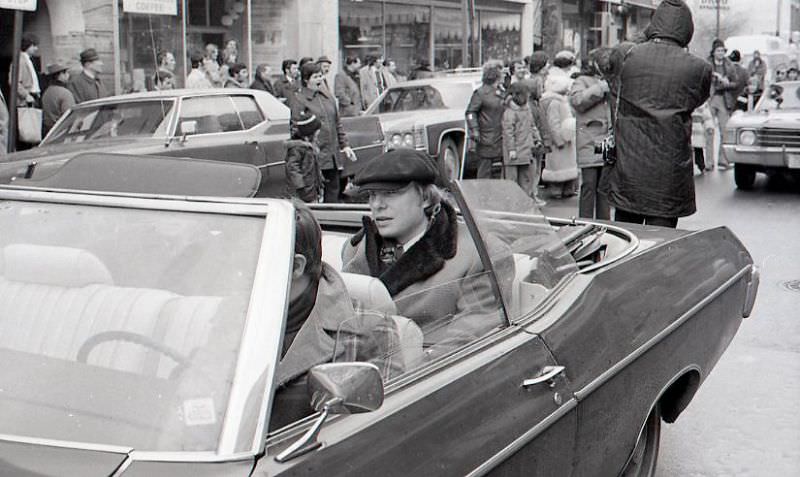 Car in North End Christmas Parade