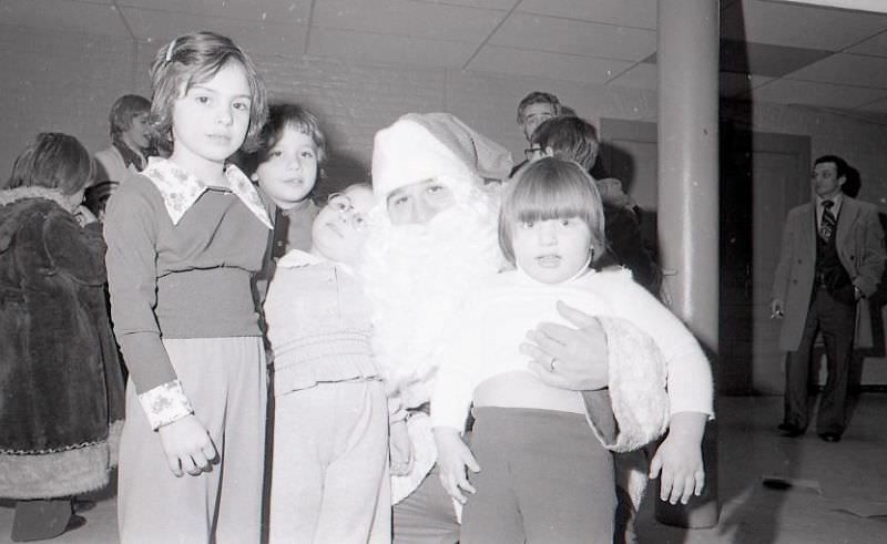 Children with Santa Claus at North End Christmas Party