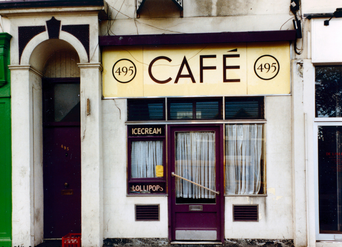 Cafe, Battersea Park Rd, Battersea, 1990