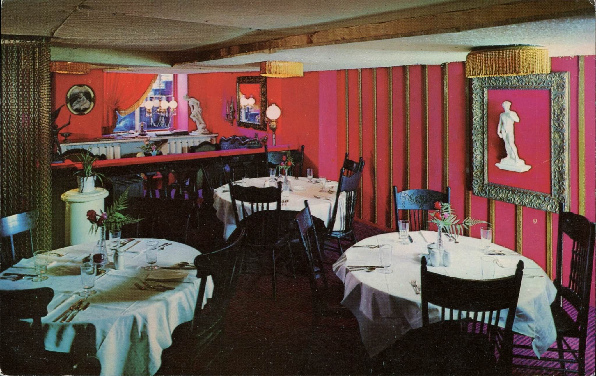 Beautiful and Unique Restaurants of the U.S. from the 1950s