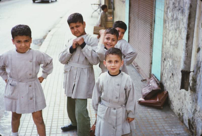 The Street Life of Beirut in 1965 Through These Fascinating Photos