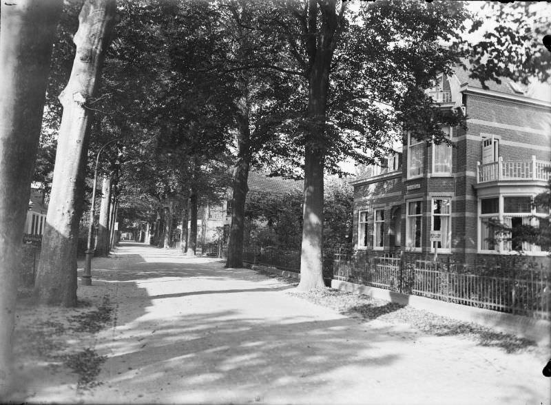 The Dorpsstraat. ''Pension Theresia'' on the right, 1914