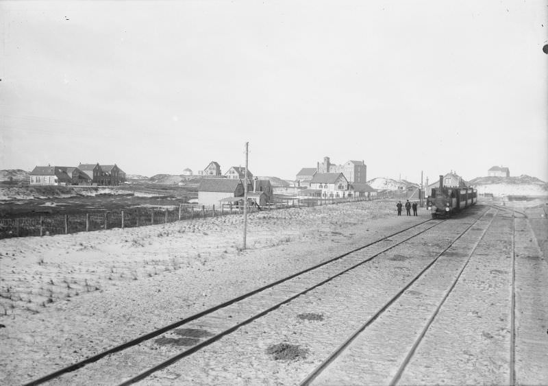 The station yard of Bergen aan Zee, with a steam tram ready for departure, seen to the west.