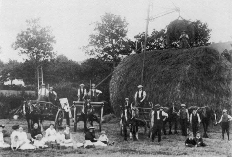 Rare Historical Photos of Rural Life Around the Cilgerran District of Dyfed, West Wales in the early 1900s