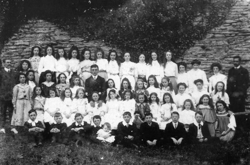 Rare Historical Photos of Rural Life Around the Cilgerran District of Dyfed, West Wales in the early 1900s