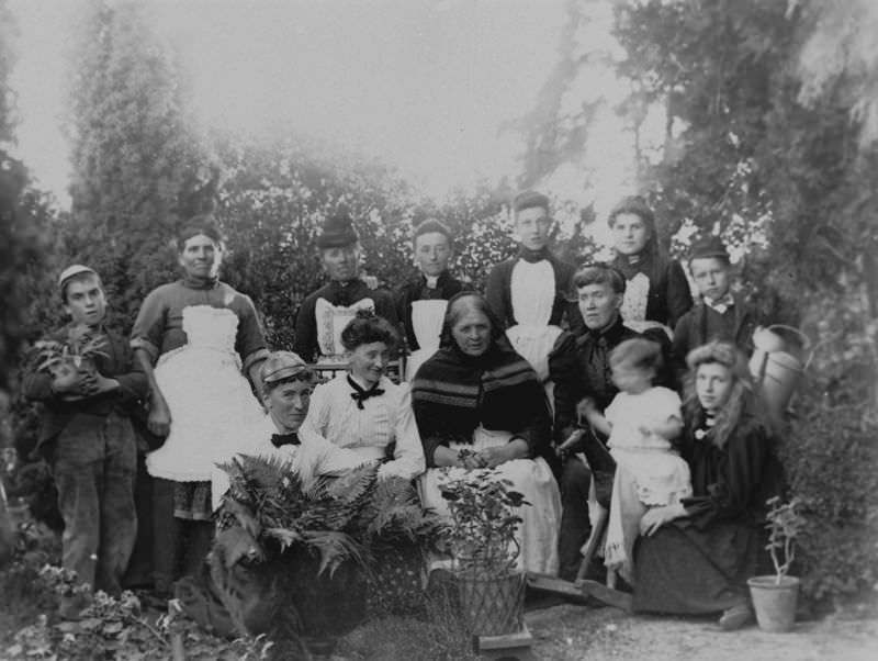 Rare Historical Photos of Rural Life Around the Cilgerran District of Dyfed, West Wales in the early 1900s