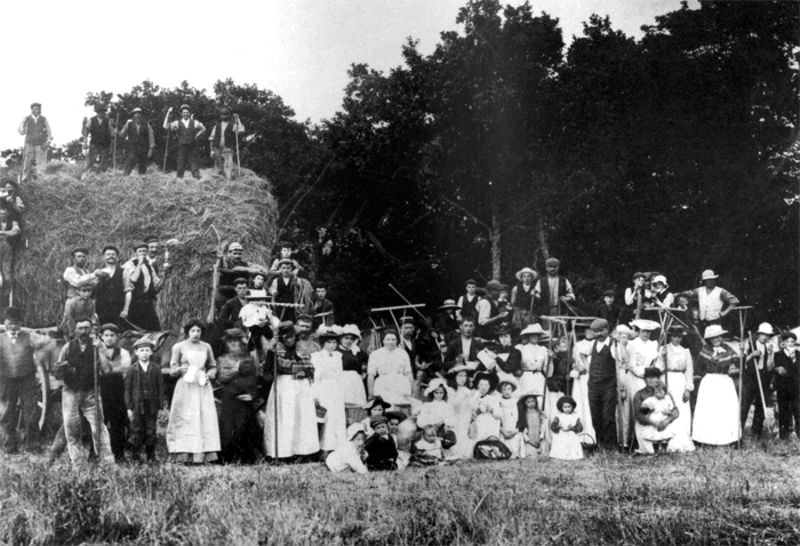 Rare Historical Photos of Rural Life Around the Cilgerran District of Dyfed, West Wales in the early 1900s