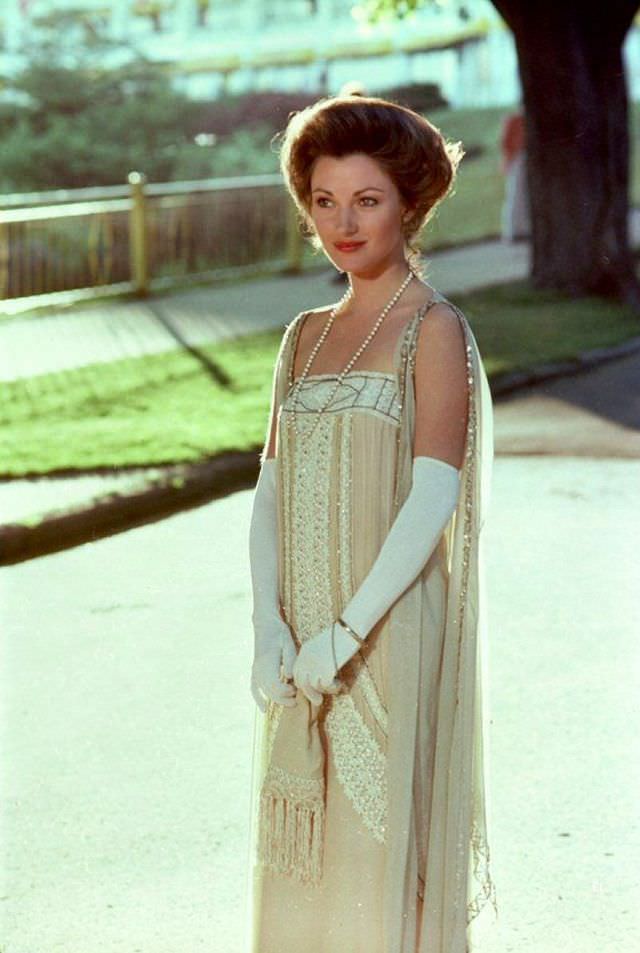 Stunning Photos of Jane Seymour during the Filming of 'Somewhere in Time (1980)'