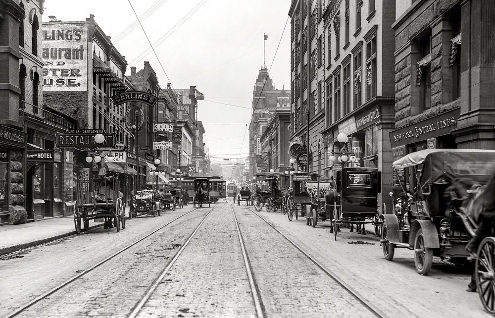 Rare Historical Photos Of Minneapolis From the 20th Century