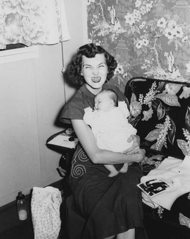 Life of an Arizona Family in the Early 1950s Through Fabulous Vintage Photos