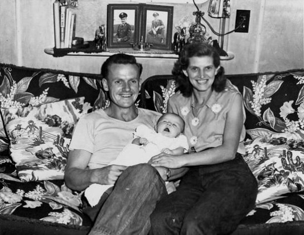 Life of an Arizona Family in the Early 1950s Through Fabulous Vintage Photos