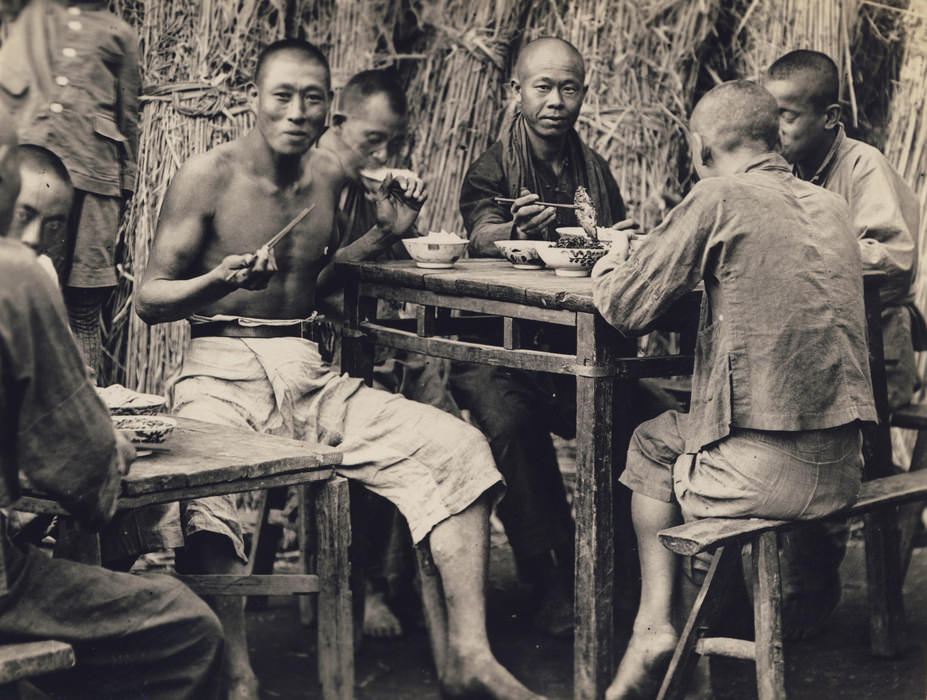 Fascinating Historical Photos of China in the 1930s that Offer a Glimpse into Everyday Life