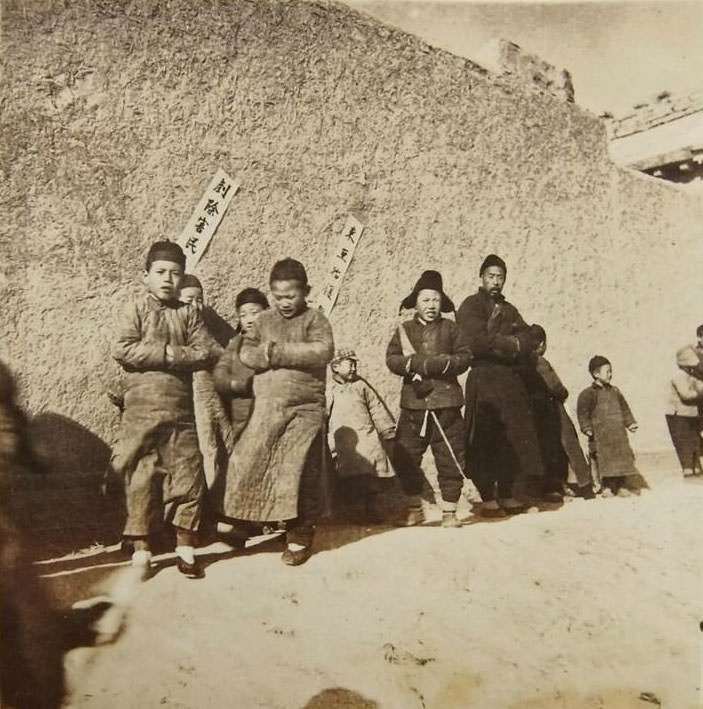 Fascinating Historical Photos of China in the 1930s that Offer a Glimpse into Everyday Life