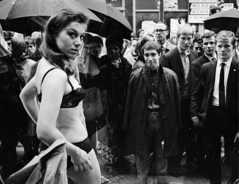 Women Fashion Boutique who Hired Models as Living Mannequins on London's Carnaby Street, 1966